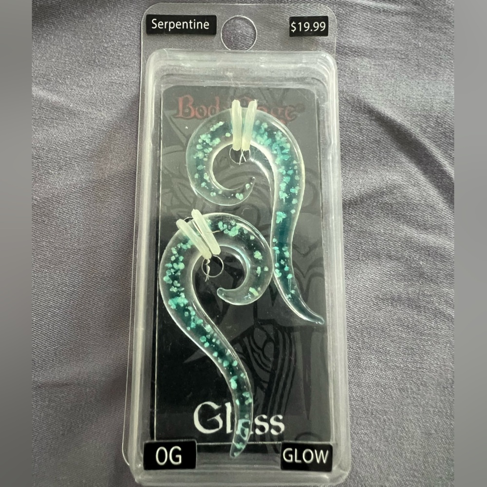 Glass glow in the dark 0g gauges